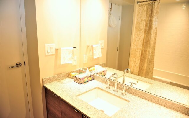Brand New 1bdr 1den Condo in Vancouver
