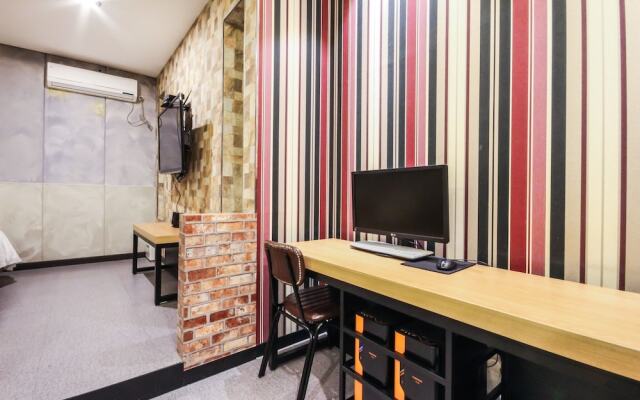 Jeonju Sinsigaji Hotel Pop