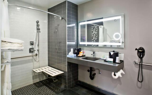 Bay Area Inn & Suites