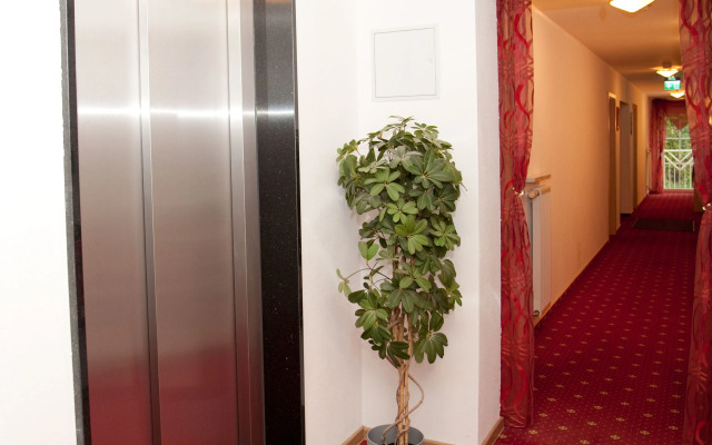 Landhotel Hutzenthaler