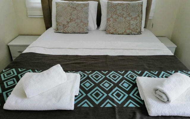 Villa Aktif 1 by Villa Life D-Lux