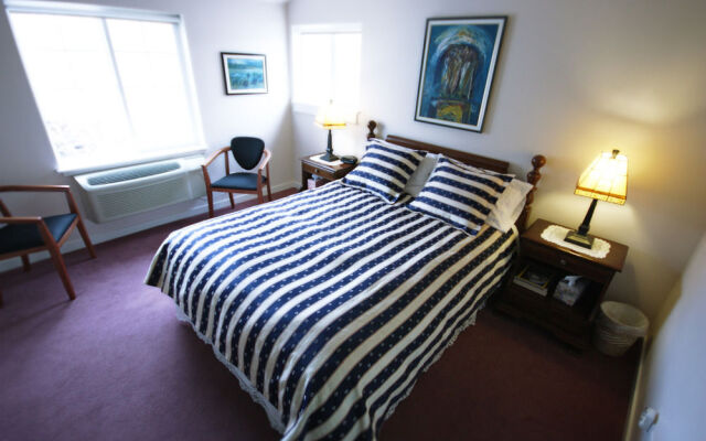 Villa Columbia Bed and Breakfast