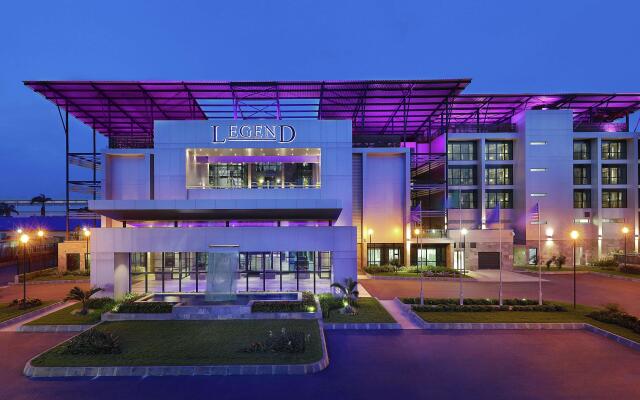 Legend Hotel Lagos Airport, Curio Collection by Hilton