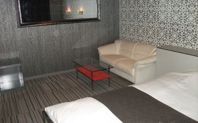 GO·OD HOTEL OSAKA - Adult only – Guest Rooms – Toyonaka