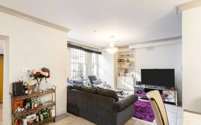 Beautiful 2bed Apt W/garden in Kensington