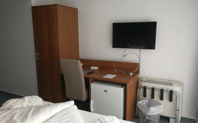 Hotel Yacht Wellness & Business