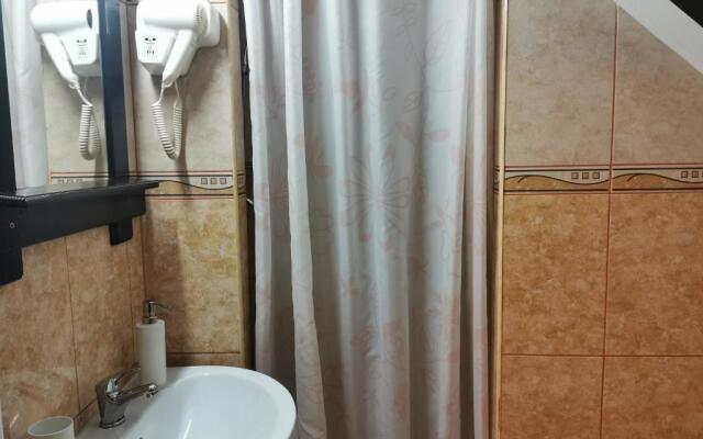 Casa cu cerdac