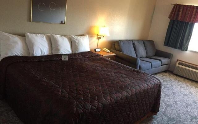 Baymont Inn & Suites ESCANABA