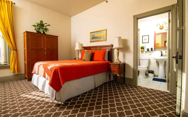 The Lafayette Inn