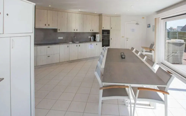 Splendid Villa in Middelkerke with Sauna, Hot Tub, Terrace