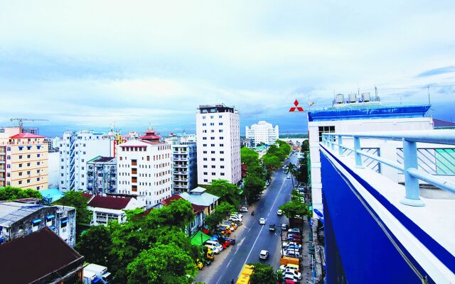 Botahtaung Hotel