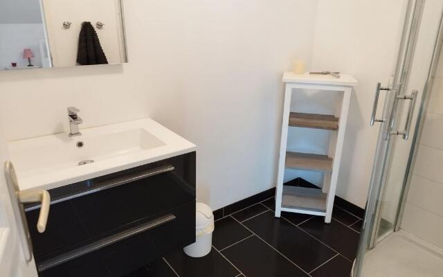 Nice holiday home in Saint-Pierre-de-Frugie with garden