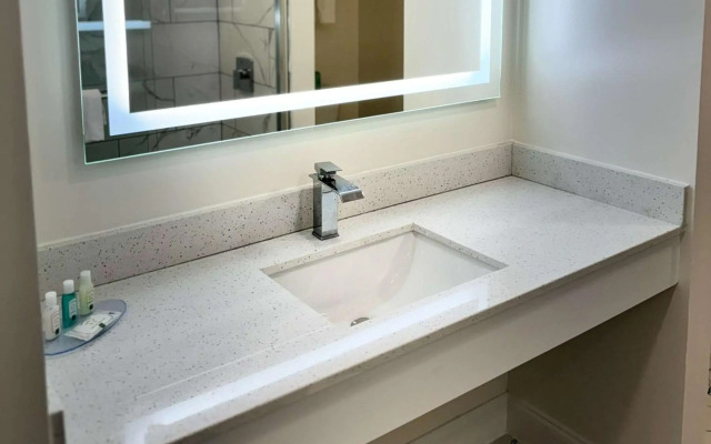 Quality Inn Creekside - Downtown Gatlinburg