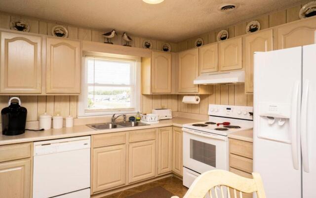 Shorebird by Oak Island Accommodations