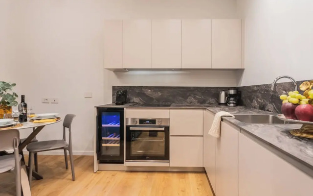 Rezia Apartments