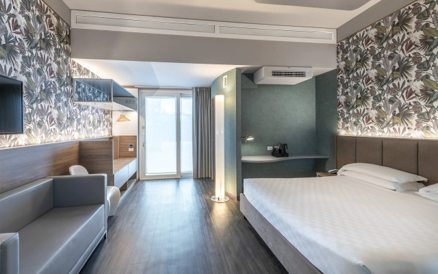 MO.OM Hotel