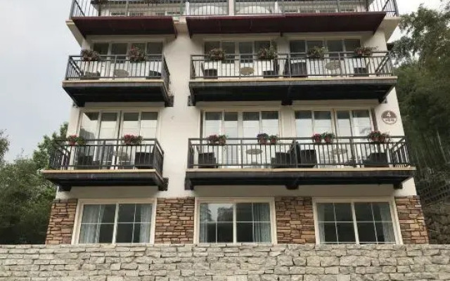 Yinju Shanshui Holiday Hotel