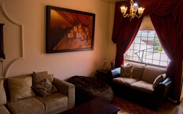 Paqui Bed & Breakfast