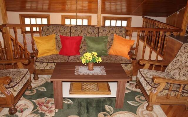 Дом отдыха и винный погреб Lago