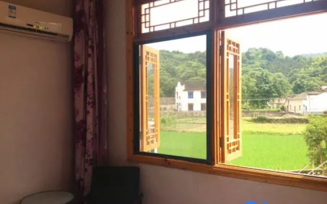 Xuancheng Airitang Inn