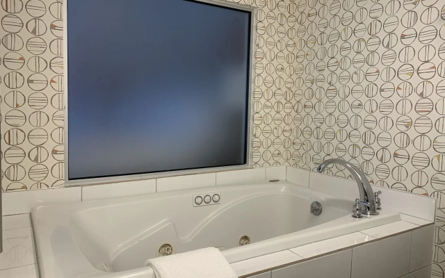 Holiday Inn Asheville Biltmore by IHG