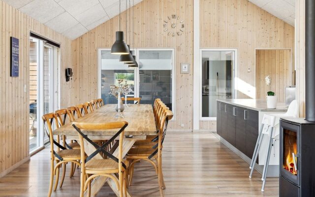 18 Person Holiday Home in Bogense