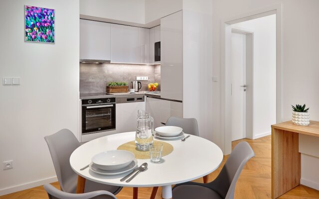 DownTown Suites Rubesova