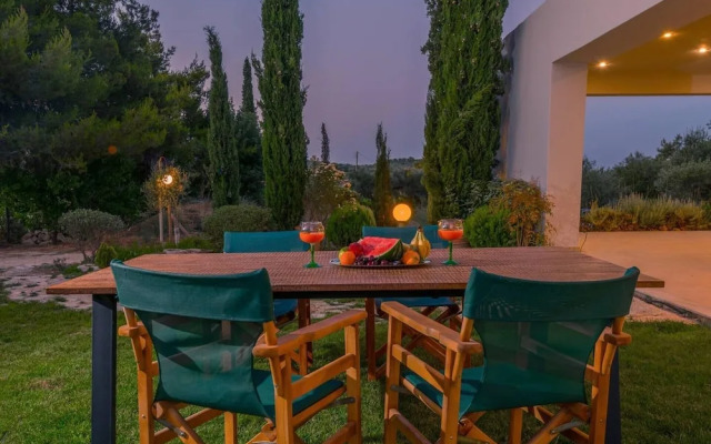 Villa Verano - Spacious 5-bdr & 5-bth Villa