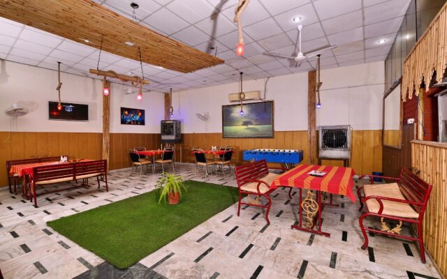 Hotel City Palace by OYO Rooms