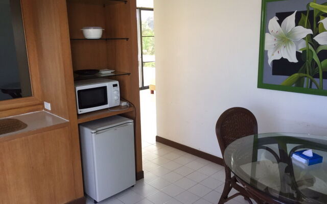 Nern Chalet Beachfront Hotel