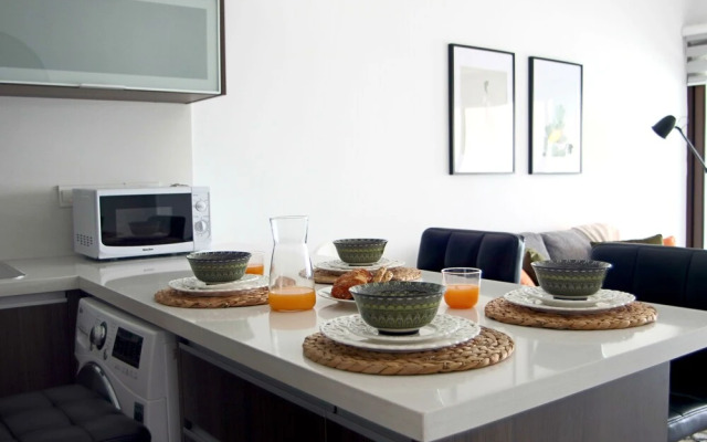 Phaedrus Living: Seaside Luxury Flat Lighthouse 53