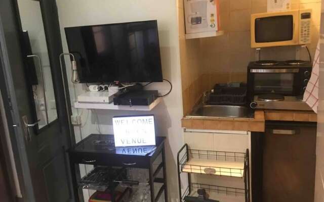 Simplistic Holiday Home in Nice Near the Seabeach