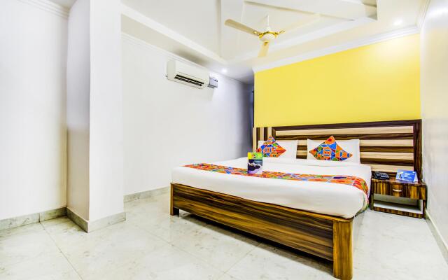 FabHotel Grand Sheela