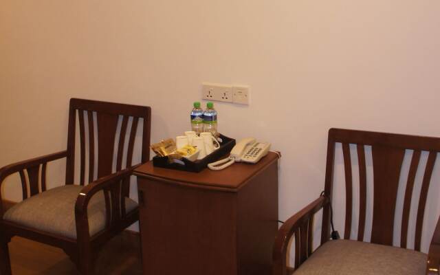 Heeren Straits Hotel