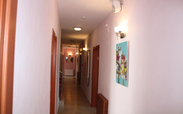 Sapphire Hotel