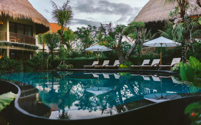 Honai Resort