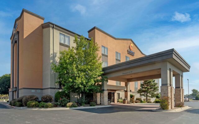 Comfort Inn & Suites