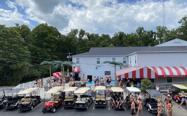 Bay Lodging Resort