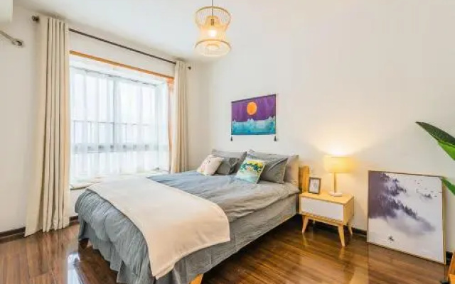 Xi'an Weiyang·Longshouyuan Subway Station· Locals Apartment 00141540