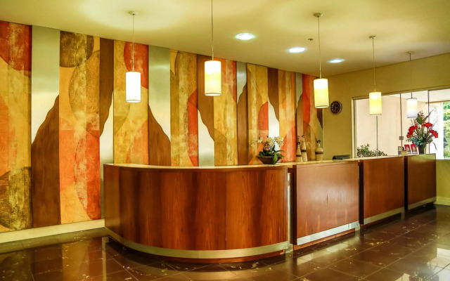 Le Village Flats e Hotel