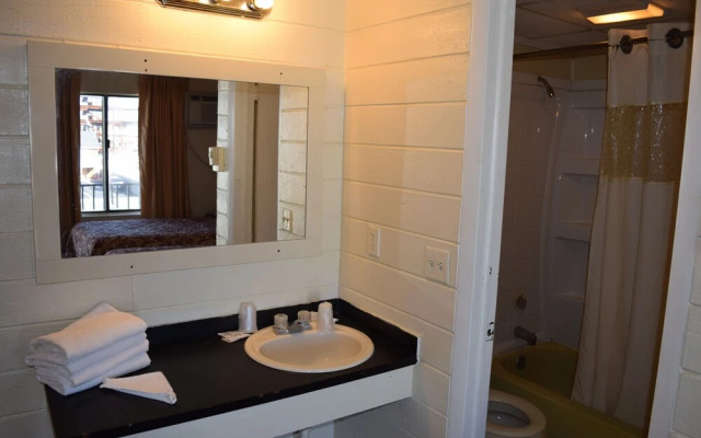 Dry Dock Motel