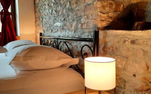 Stone rooms 1850