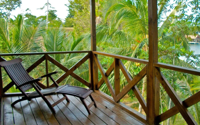 Popa Paradise Beach Resort
