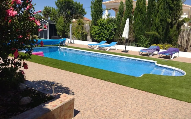 Belvilla by OYO Villa La Casita