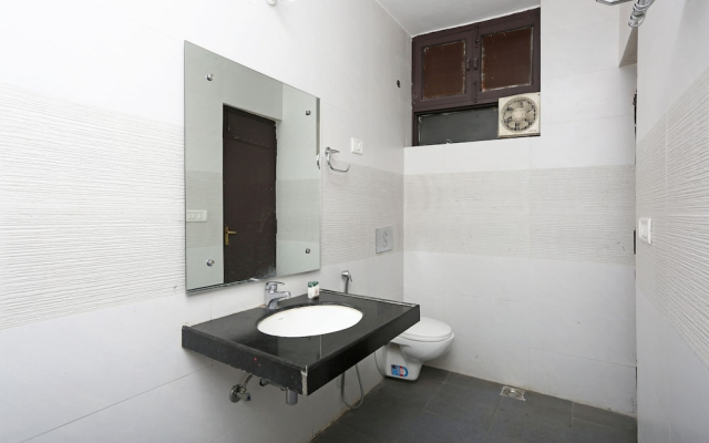 OYO 3251 Royal Inn