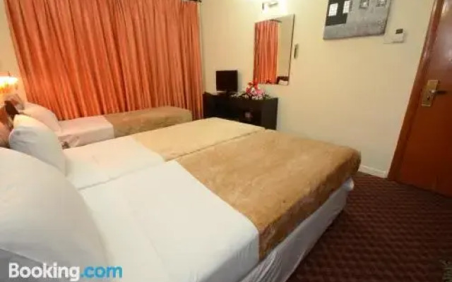 Royal Prince Hotel