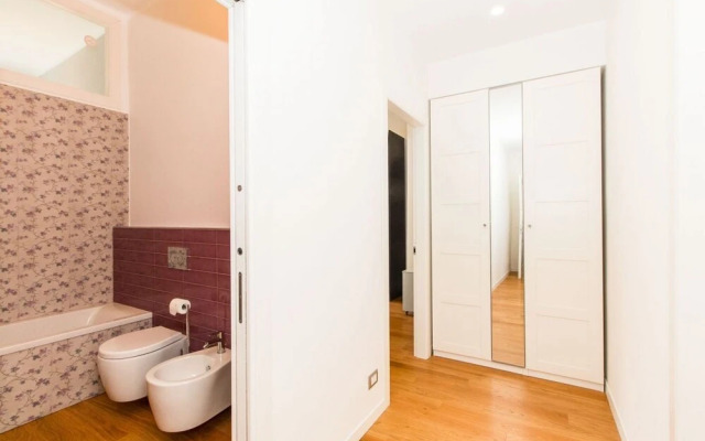 Porta Nuova & Parco del Valentino Roomy Flat