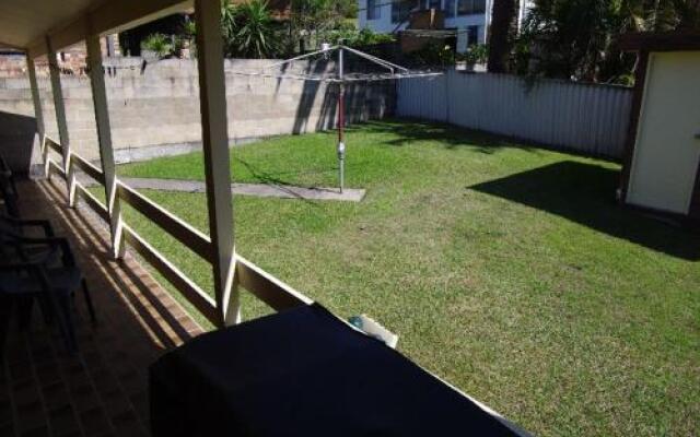 Breakaway, 11 Scott Street