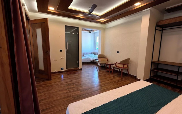 Yes Hotel By The Ganges