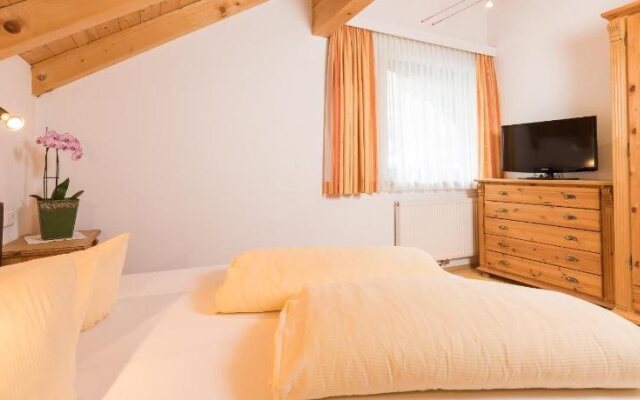 Apartments-Pension Chiara